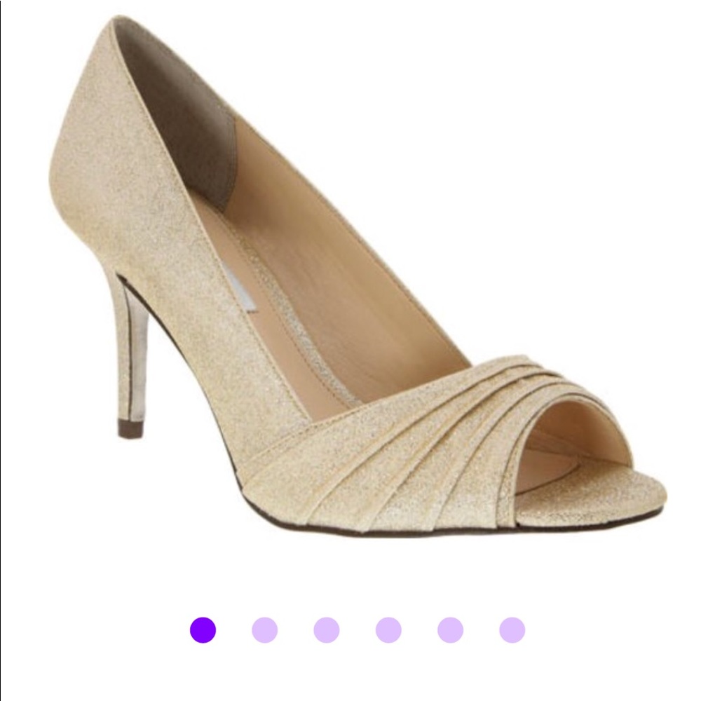 Nina Gold Glitter Pump